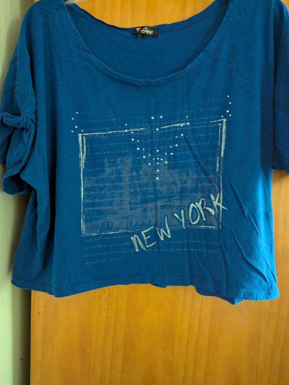 Guess top - says New York Size XL